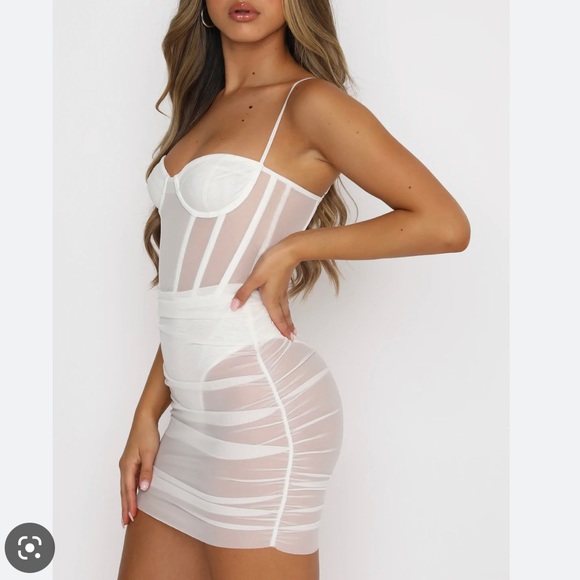 White fox Boutique mesh dress - Picture 2 of 3